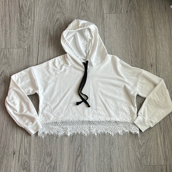 White Cropped Hoodie with Lace Detail Size M - Picture 1 of 8